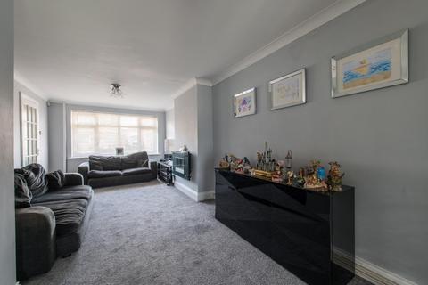 2 Beult Road, Dartford, DA1 4PH
