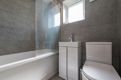 2 Beult Road, Dartford, DA1 4PH