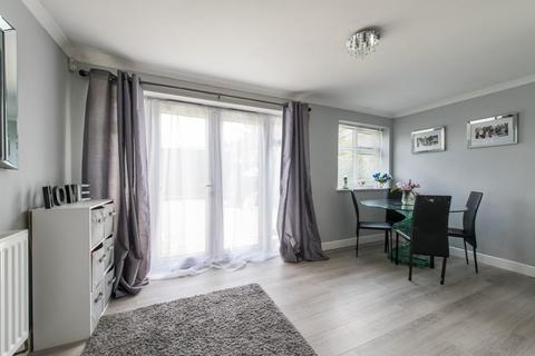 2 Beult Road, Dartford, DA1 4PH