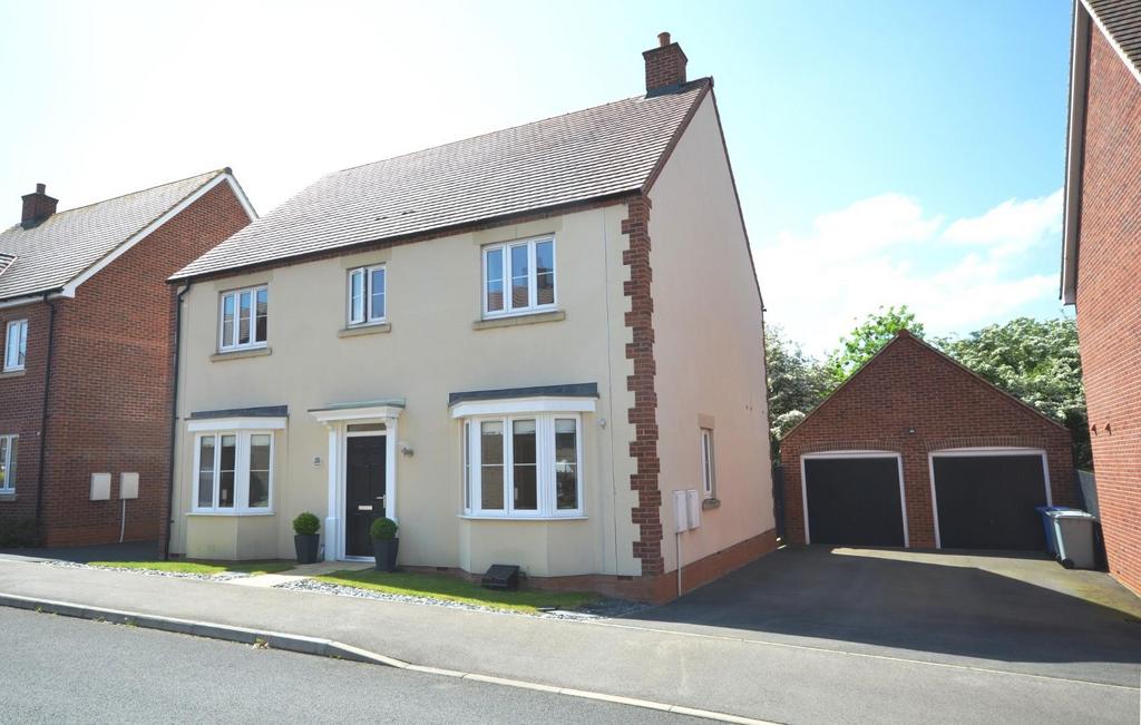 Weavers Mead, Arden Road, Desborough... 4 bed detached house £425,000