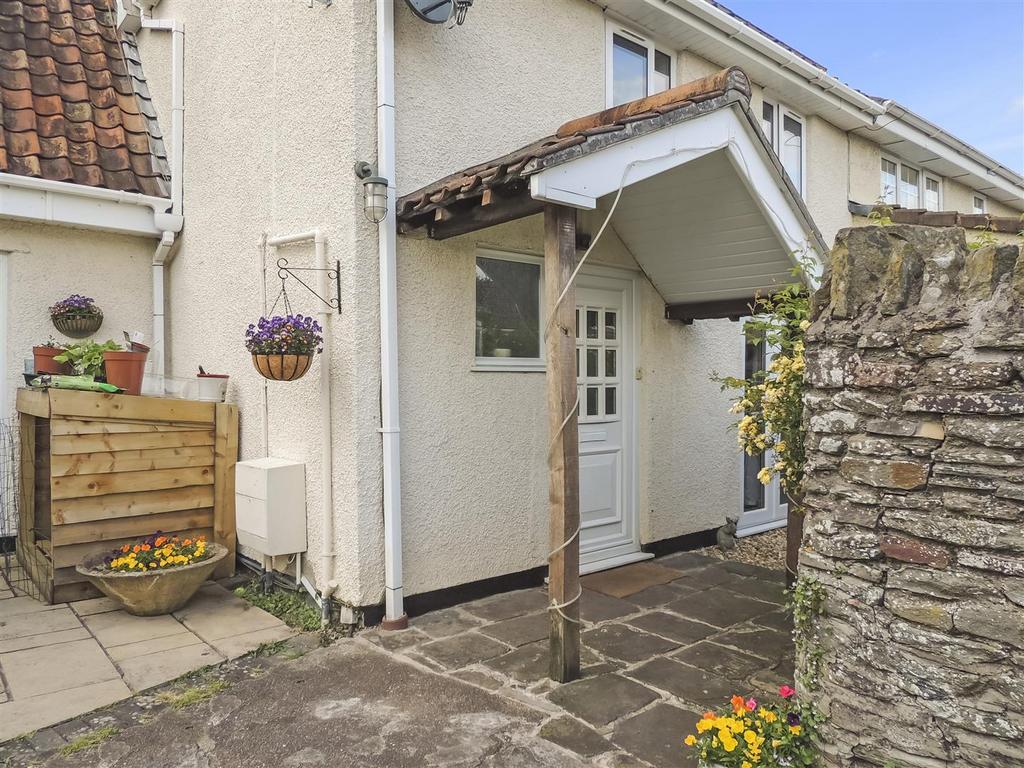 Cloverlea Road, Oldland Common, Bristol 3 bed semidetached house for