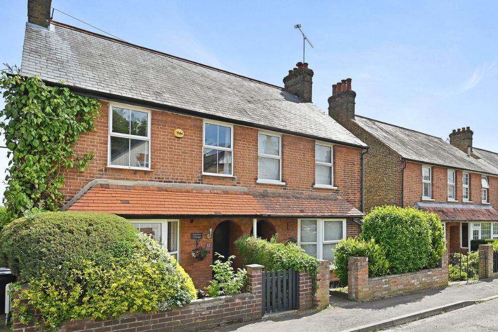 Lansdown Road, Chalfont St. Peter, SL9 3 bed house £650,000