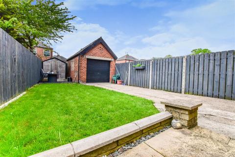 14 Buttfield Road, Hessle, HU13 0AS