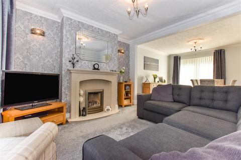 14 Buttfield Road, Hessle, HU13 0AS