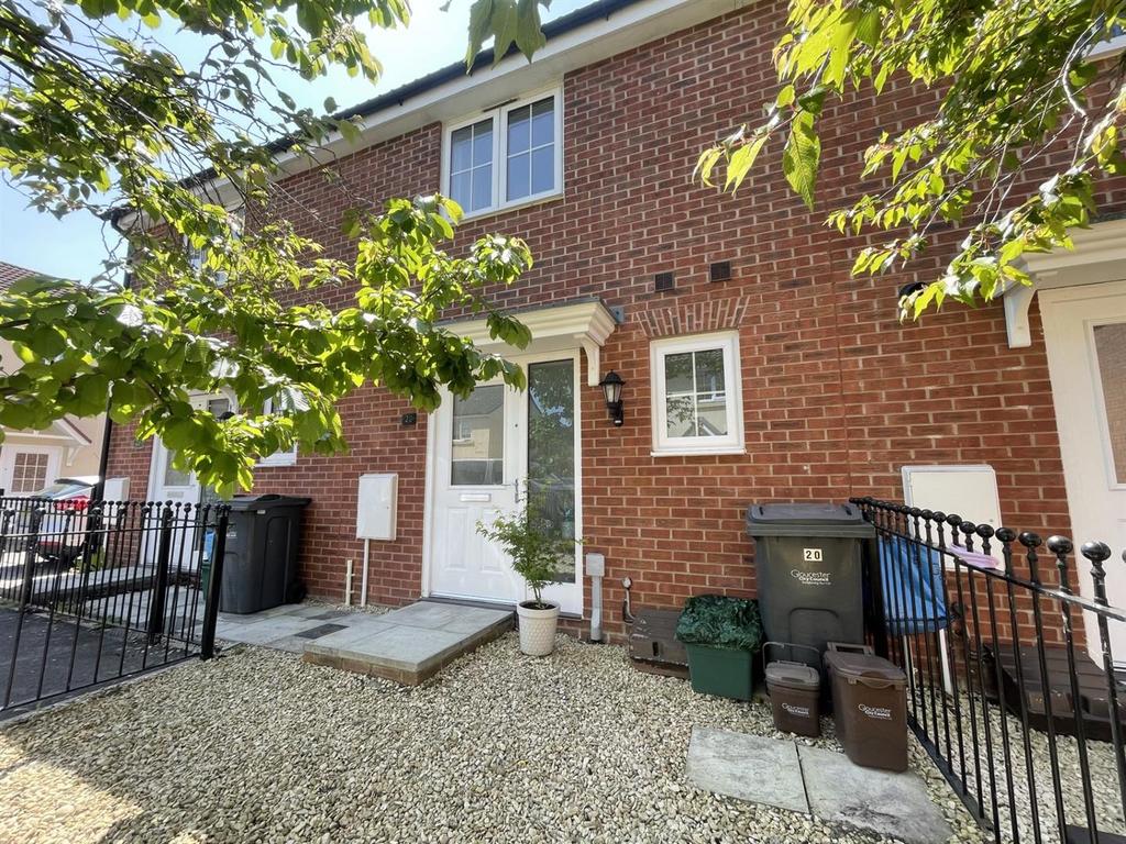 Pevensey Place, Kingsway, Gloucester 2 bed terraced house for sale £