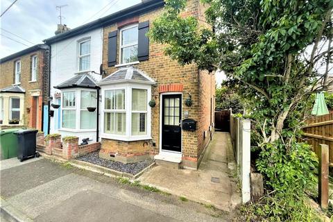 18 Riverside Road, Burnham-on-crouch, CM0 8JY