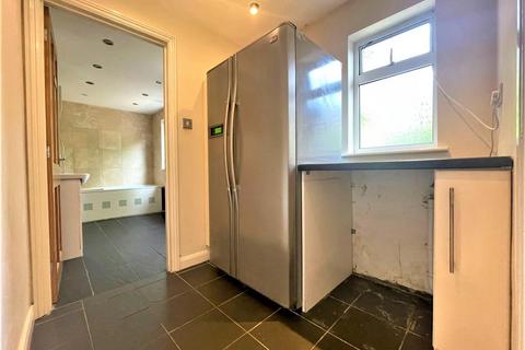18 Riverside Road, Burnham-on-crouch, CM0 8JY