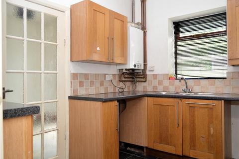 27 Green Lane, Oldham, OL8 3AY