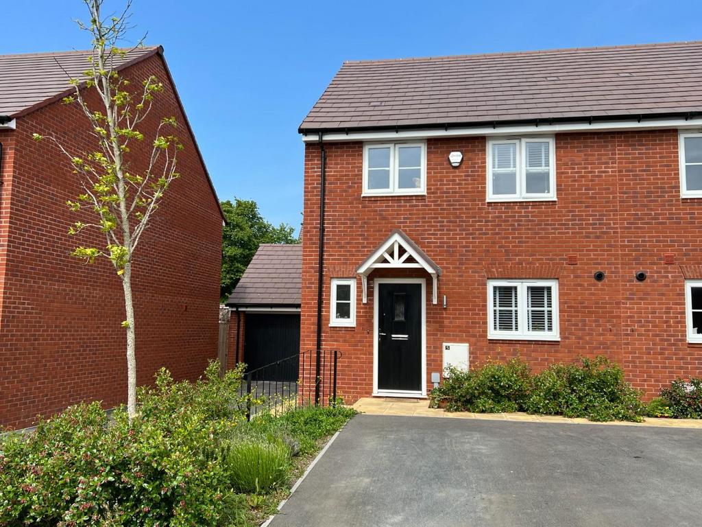 Cyril Cowley Close, Stonehouse 3 bed semidetached house for sale £