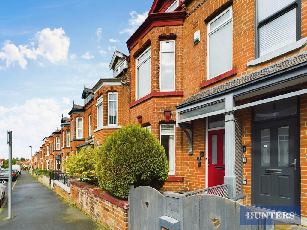 Ashville Avenue, Scarborough 4 bed terraced house for sale £230,000