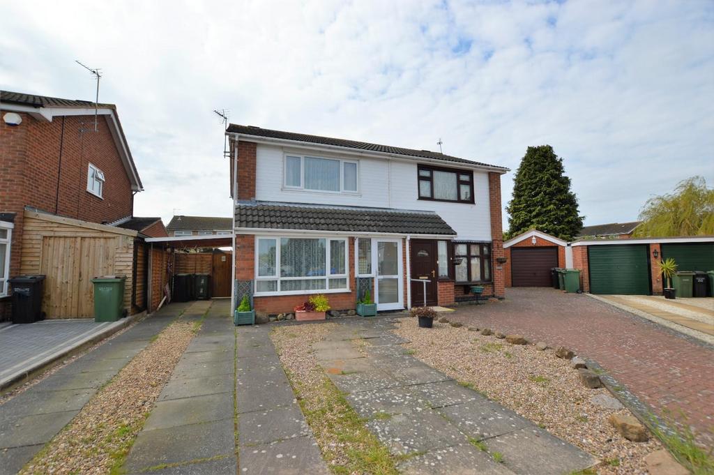 Frome Avenue, Oadby, Leicester 3 bed semidetached house £260,000