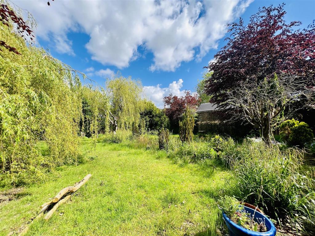 Carlton Road, Hale, Altrincham 4 bed detached house for sale £900,000