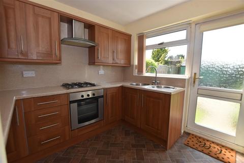 2 bedroom semi-detached bungalow for sale - Winchester Close, Hull