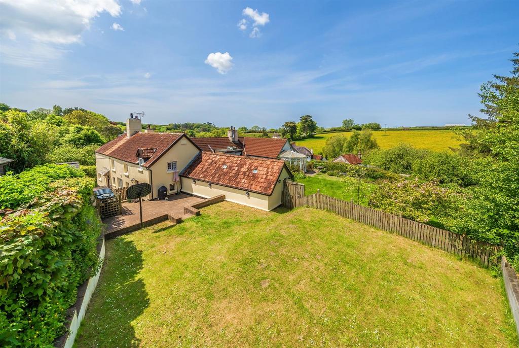 Guineaford, Barnstaple 4 bed semidetached house for sale £500,000