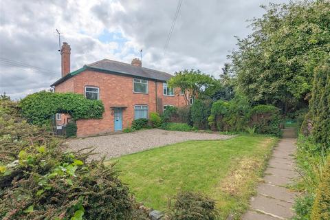 13 Hydefields, Upton Upon Severn, Worcester, WR8 0SF