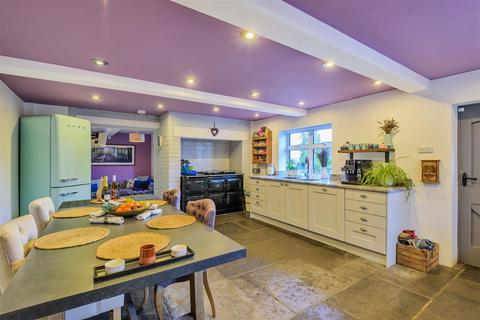 7 bedroom detached house for sale, Crewkerne