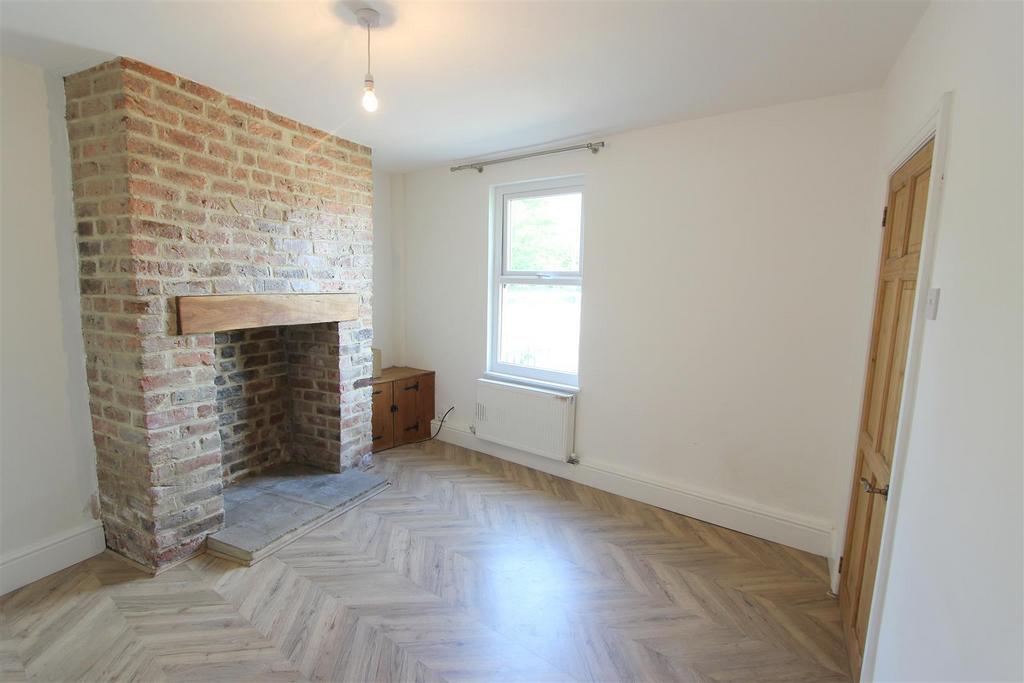 Cockerton Green, Darlington 2 bed terraced house £650 pcm (£150 pw)