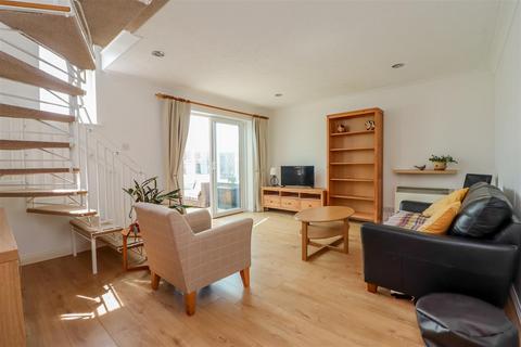 22 Bignor Close, Horsham, RH12 5JQ