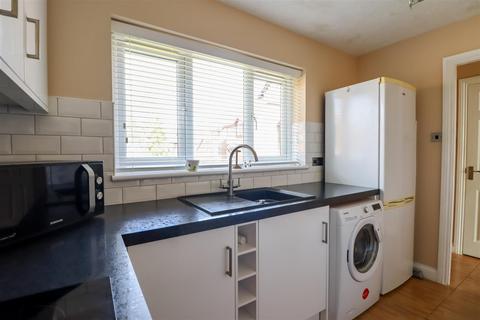 22 Bignor Close, Horsham, RH12 5JQ