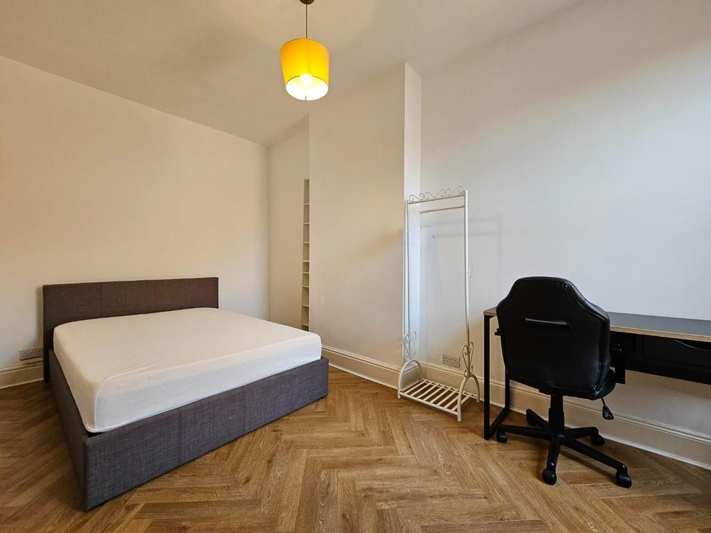 Bedroom 2 Aspect 2