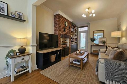 2 bedroom terraced house to rent, Bath Street, Altrincham