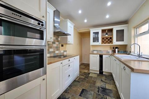 2 bedroom terraced house to rent, Bath Street, Altrincham