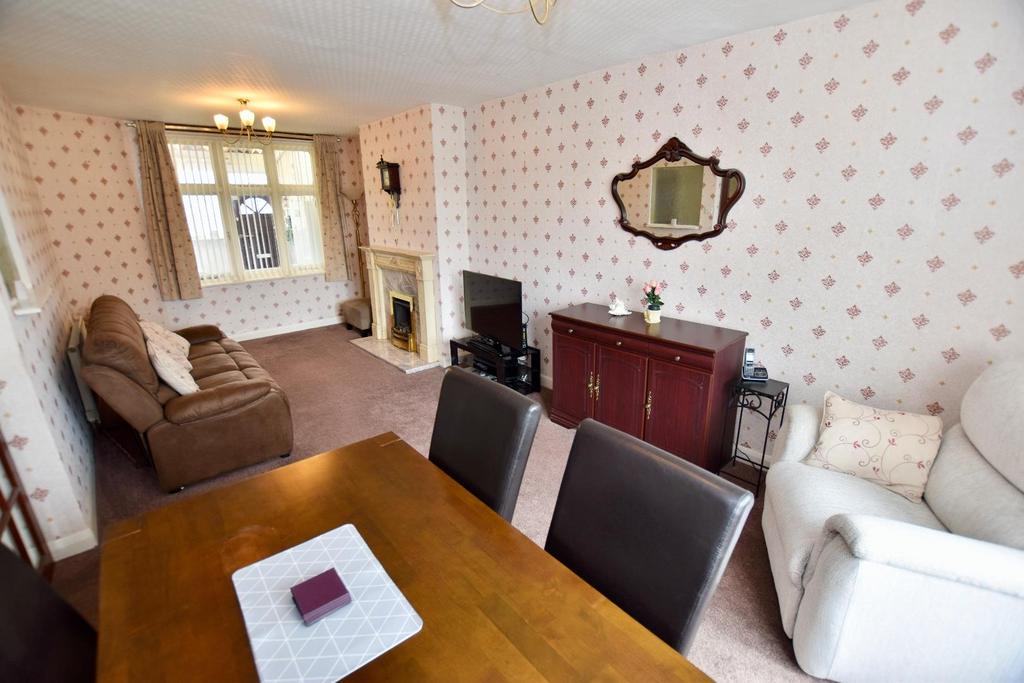 Selworthy Road, Holbrooks, Coventry 3 bed semidetached house for sale