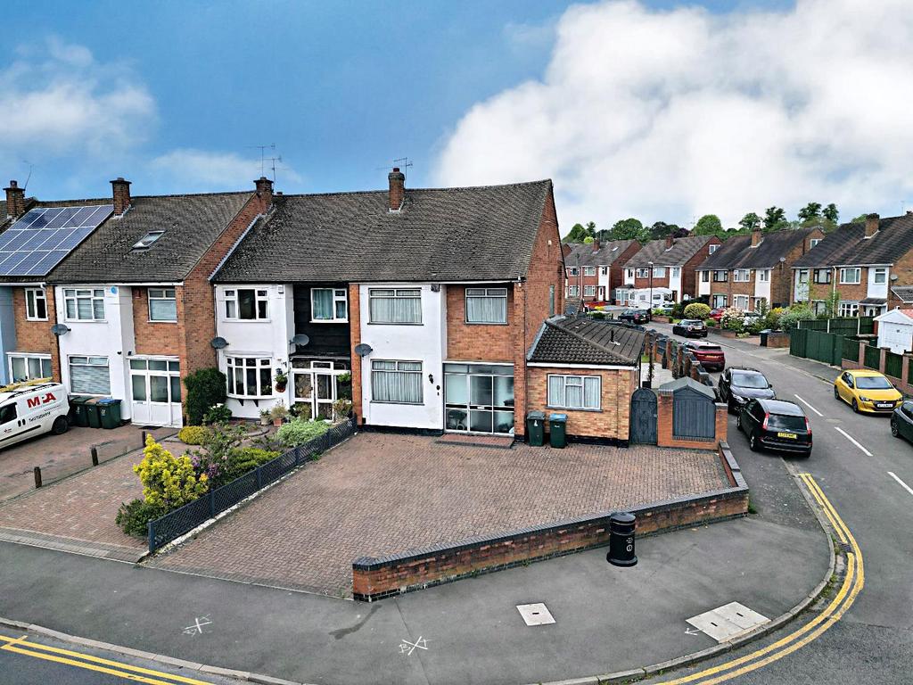 Winsford Avenue, Allesley Park... 4 bed end of terrace house £375,000