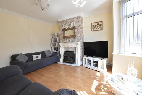 8 Abbots Road, Scunthorpe, DN17 1JF