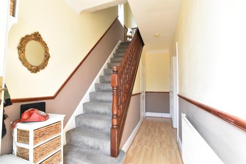 8 Abbots Road, Scunthorpe, DN17 1JF