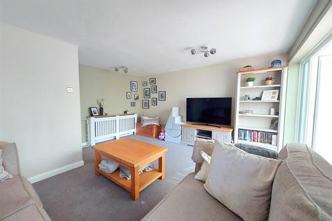 2 Cherry Tree Walk, Stourport-on-severn, DY13 0JT