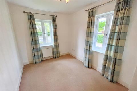 2 Copperwood Close, Liphook, GU30 7GS