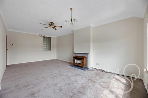 2 bedroom flat for sale, Heather Drive, Colchester