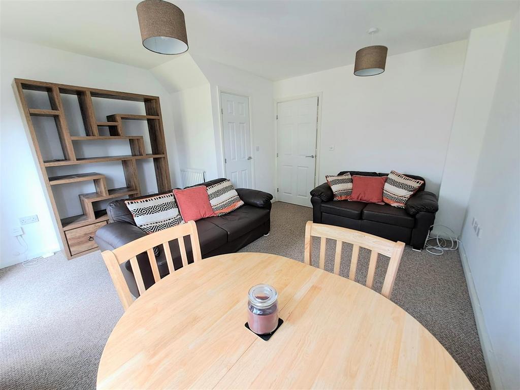 Platt Brook Way, Sheldon, Birmingham 2 bed semidetached house for sale £215,000