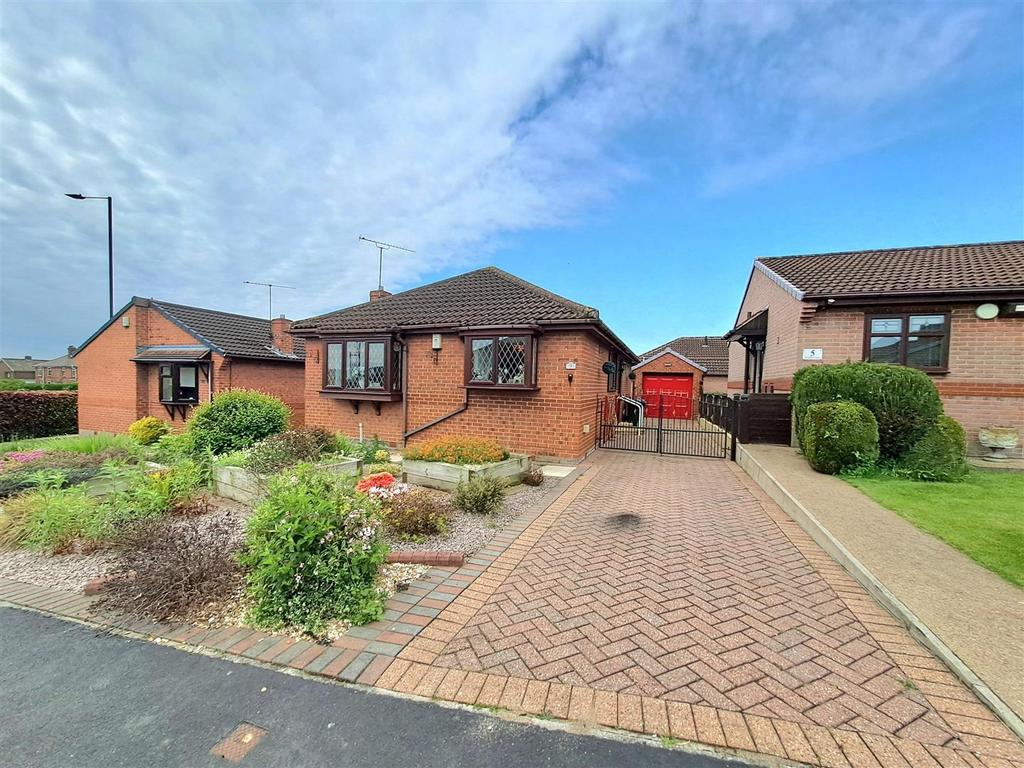 Windsor Close, Harlington, Doncaster 2 bed detached bungalow for sale