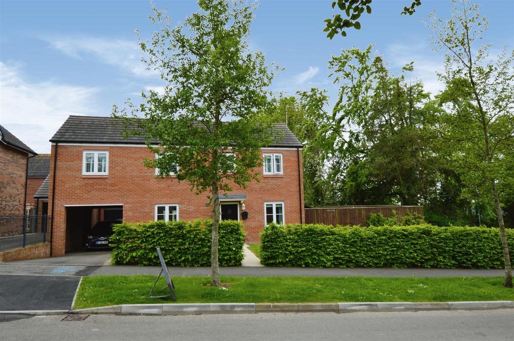 Palmerston Avenue, St. Wood, Morpeth 4 bed detached house for