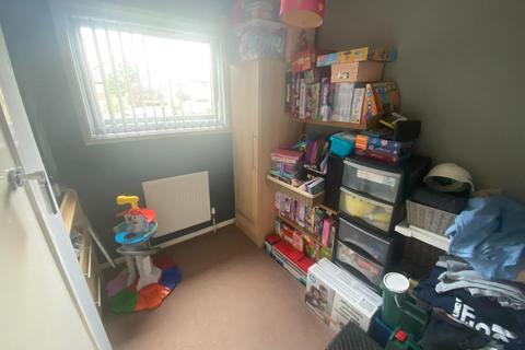 21 Barnhill Square, Northampton, NN3 5BB