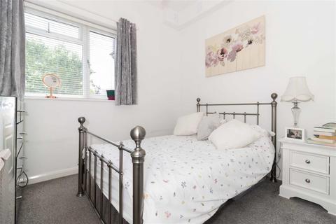 2 bedroom flat for sale - Longfellow Road, Worthing