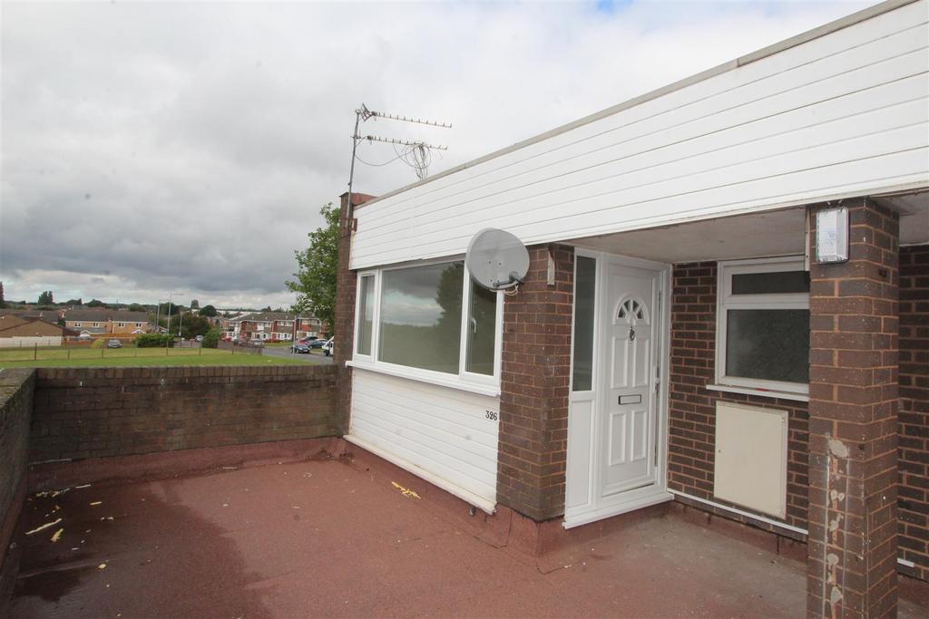 Stroud Avenue, Willenhall 2 bed flat £675 pcm (£156 pw)