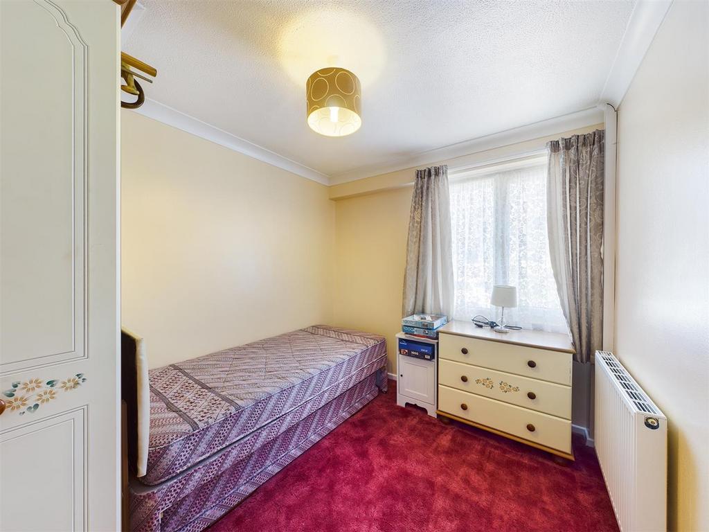 Bedroom: