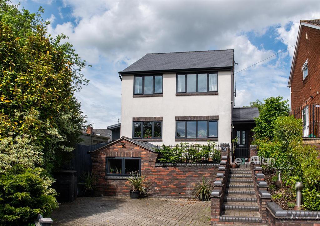 Cherry Street, Stourbridge 4 bed detached house for sale £400,000