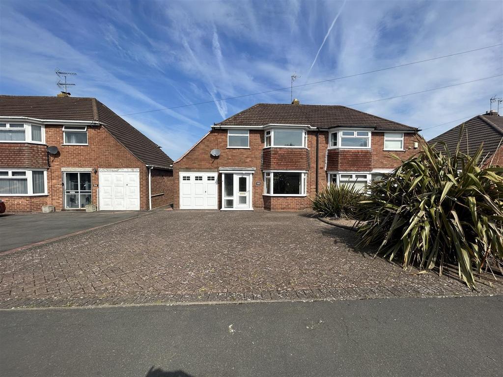 01 Bassnage Road Halesowen 1.jpg