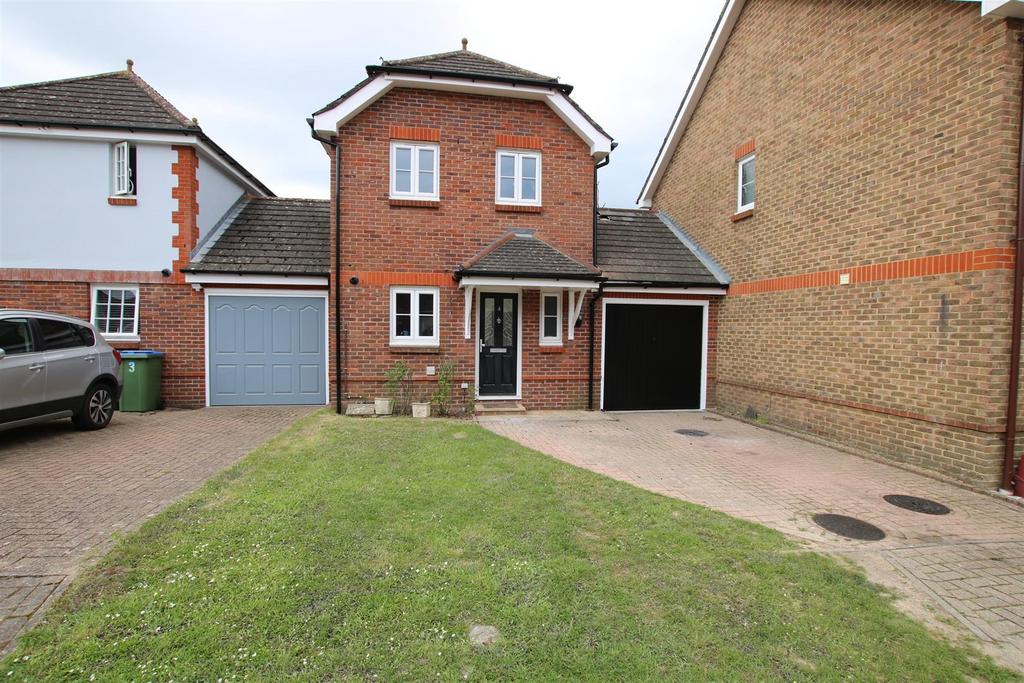 Highdown Way, Horsham 2 bed house £1,495 pcm (£345 pw)