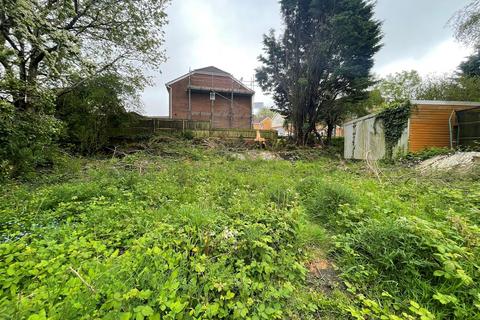 Plot for sale, Glynderwen Road, Llwynhendy, Llanelli