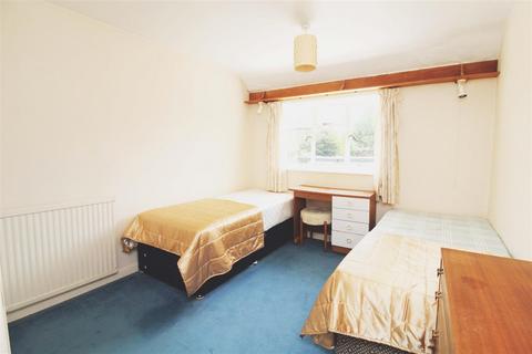 28 Western Road, Sutton, SM1 2TE