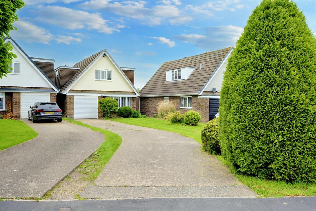 Manor Farm Road, AstonOnTrent 3 bed detached house for sale £400,000