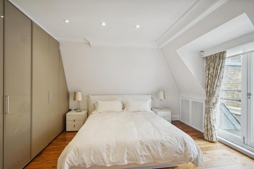 4, Herbert Crescent  (2).jpg