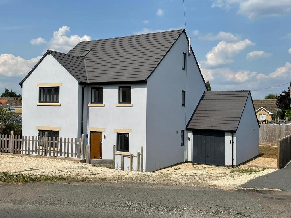 Taits Hill Road, Dursley, GL11 6PR 5 bed detached house