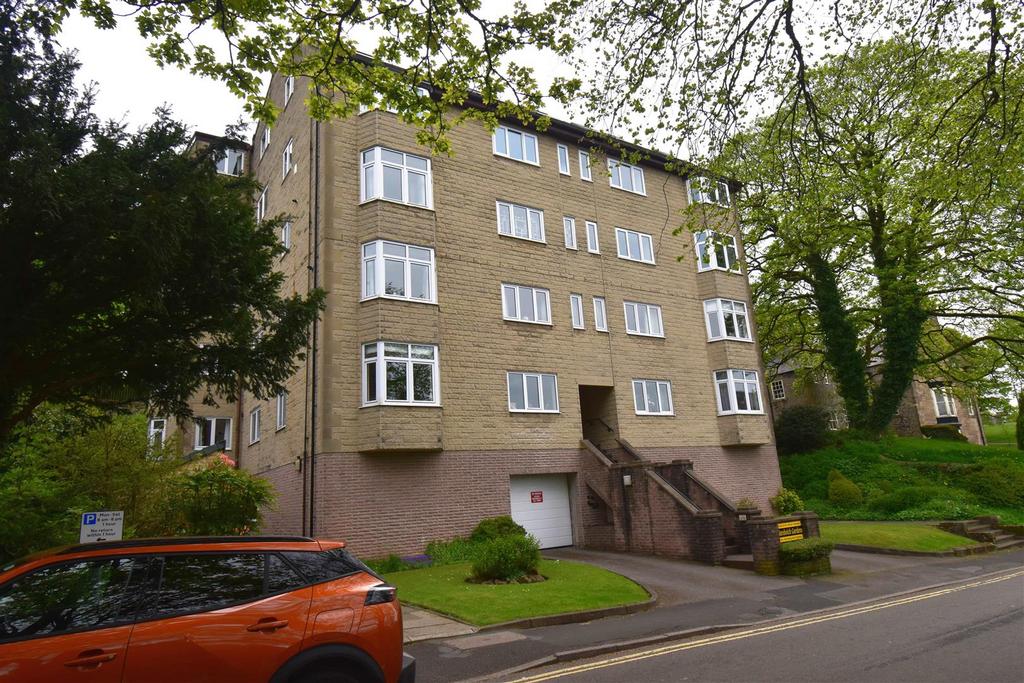 Hardwick Gardens, Hardwick Mount, Buxton 2 bed flat for sale £249,950