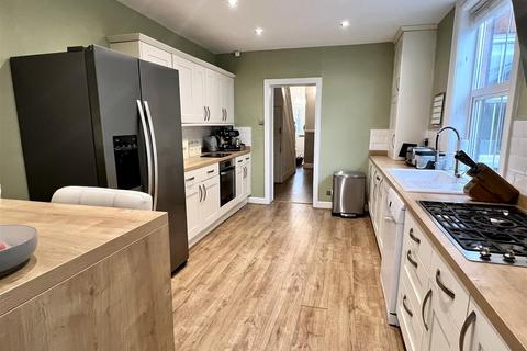 6 Beverley Road, Market Weighton, York, YO43 3JP